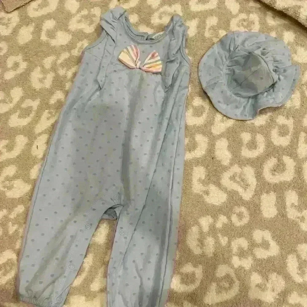 Brand New  Super Cute Romper & Hat Set